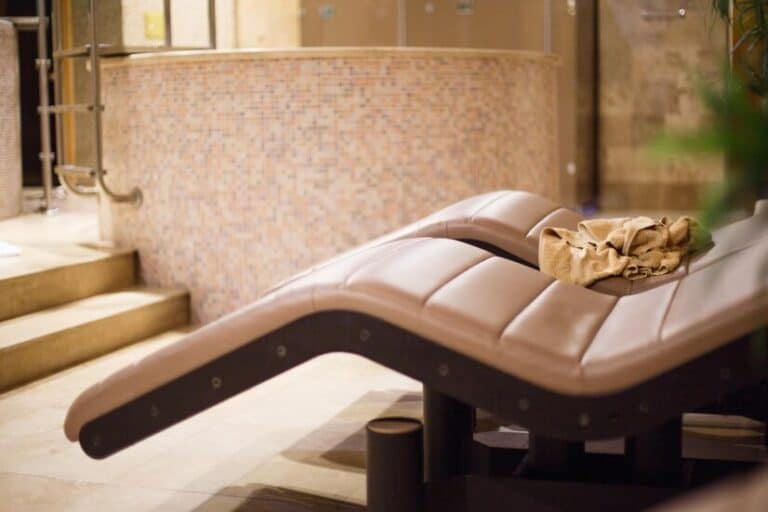 Luxury Pedicure Chairs| Perfect Addition For Your Nail Salon